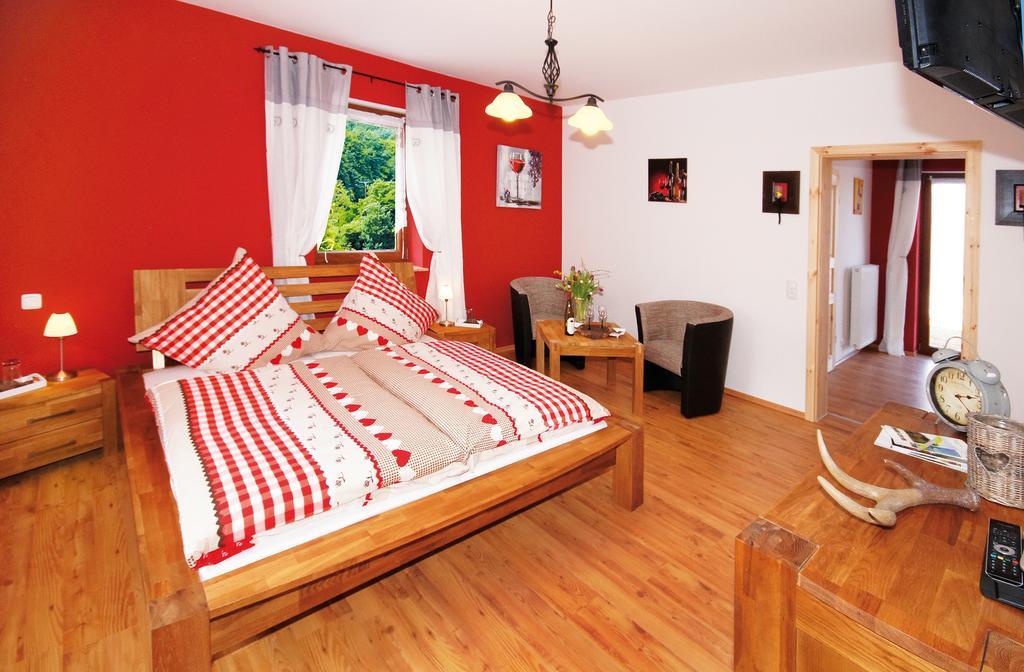 Gaestezimmer Hans-Norbert Mack Hallgarten Номер фото